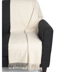 New Alicia Adams Alpaca Classic White Throw Blanket